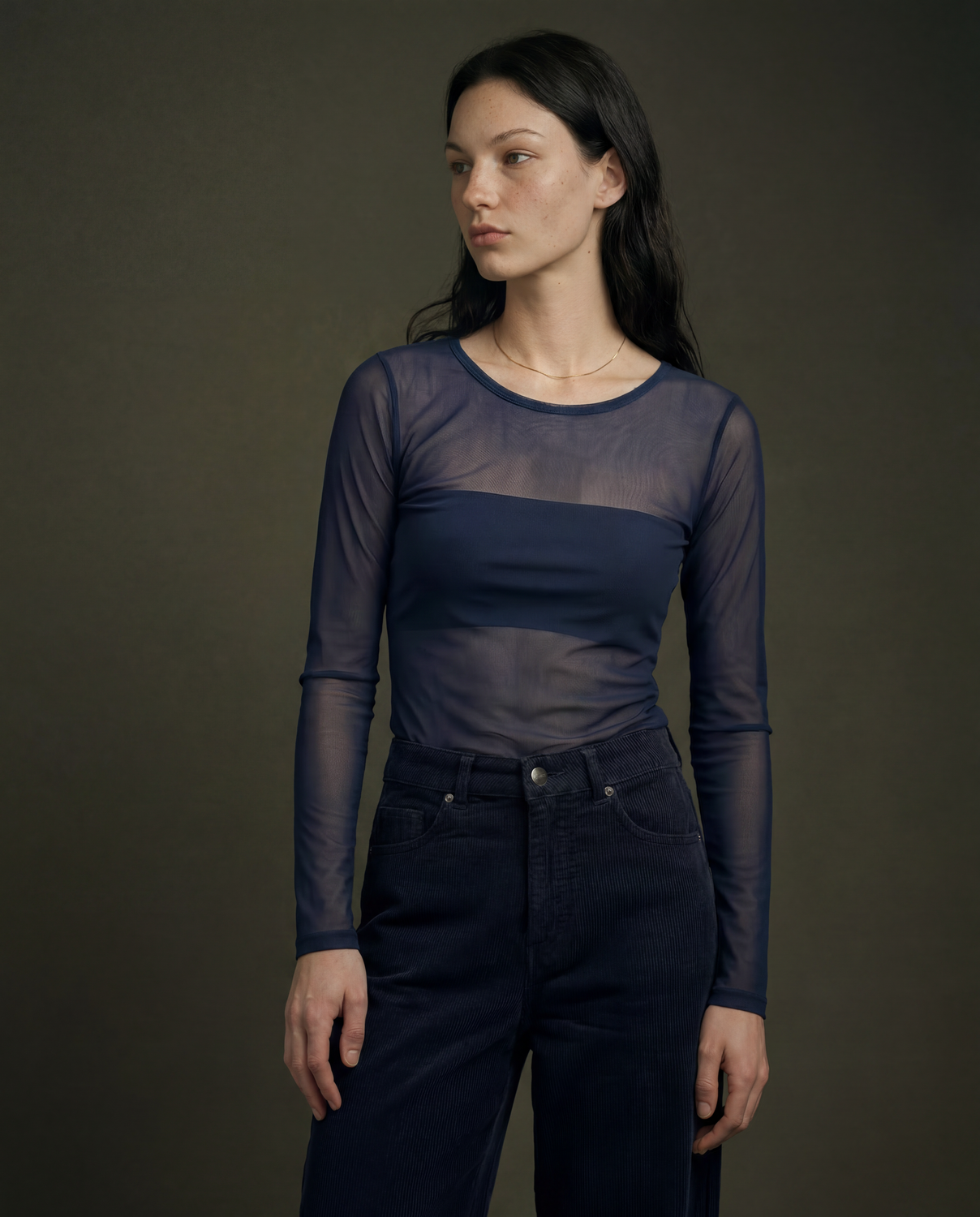 model_shot-creative